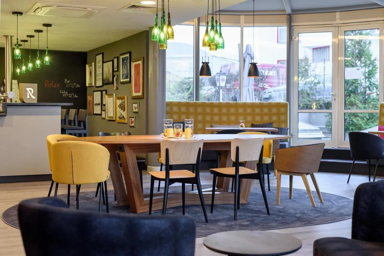 Mercure Stuttgart Zuffenhausen 3*,