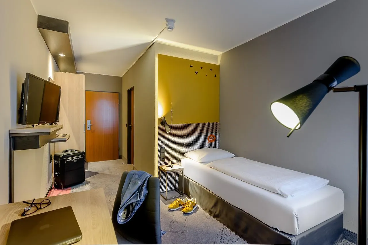 Mercure Stuttgart Zuffenhausen 3*,